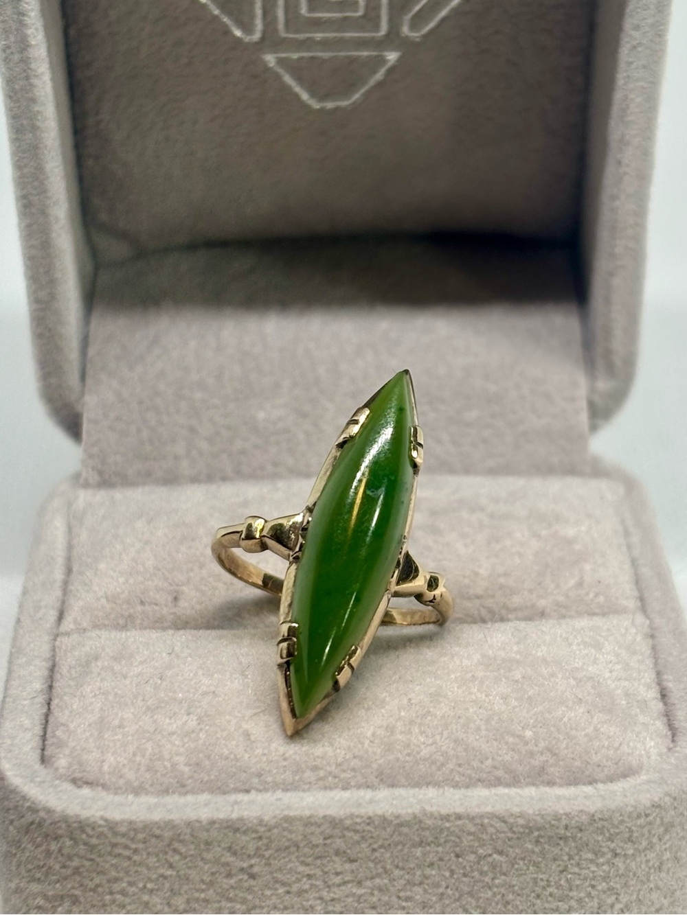 Vintage 10K Gold Gothic Marquise Jade Ring, size 6.5-7